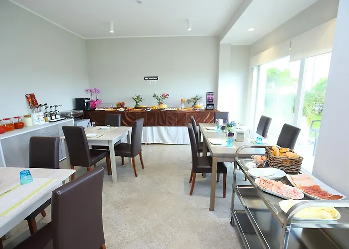 Sand Hotel 3* Botricello